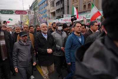  قالیباف: حضور مردم در ۲۲ بهمن پاسخ قاطع به دشمنان بود