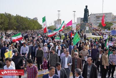  راهپیمایی ۲۲ بهمن با حضور گسترده مردم در بوشهر برگزار شد + عکس