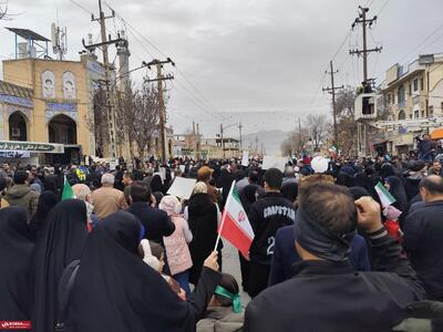  حماسه حضور در سینه ستبر ایران/ خروش بی‌سابقه کرمانشاهیان در جشن چهل و هفت سالگی انقلاب