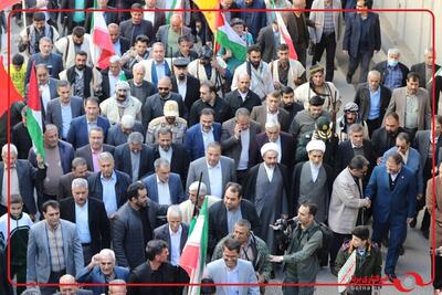  حضور پرشور مردم ایلام درمراسم جشن پیروزی انقلاب