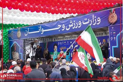  گزارش صداوسیما از حضور تاریخی اهالی ورزش در یوم‌الله ٢٢ بهمن