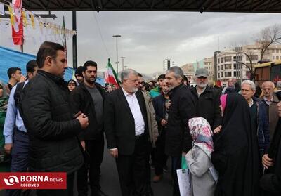  حضور استاندار تهران در راهپیمایی ۲۲ بهمن