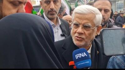  حضور عارف در راهپیمایی ۲۲ بهمن