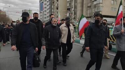  حضور رئیس ستادکل نیروهای مسلح در راهپیمایی ۲۲ بهمن