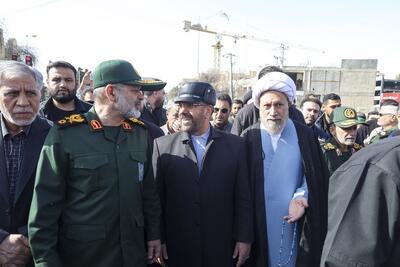  استاندار فارس: مردم با انسجام و همدلی، سنگری مستحکم در برابر تهدید خارجی ایجاد می‌کنند
