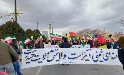  حماسه حضور مردم مهاجران در راهپیمایی ۲۲ بهمن؛ خروش علیه تحریم‌های آمریکا و تجدید میثاق با آرمان‌های انقلاب