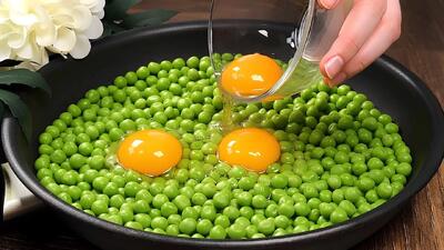 نخود فرنگی +تخم مرغ / از پیتزا خوشمزه تر است! یک غذای ساده و سریع.