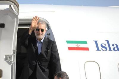  علی لاریجانی وارد دوحه شد