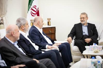  دیدار و گفتگوی لاریجانی با جمعی از رهبران حماس در قطر