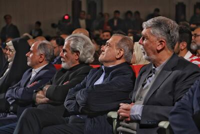  کنایه به دبیر جشنواره: چطور در زمان شاه فامیلی‌اش شده شاهسواری؟!