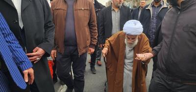  حضور آیت‌الله جنتی در راهپیمایی ۲۲ بهمن +عکس