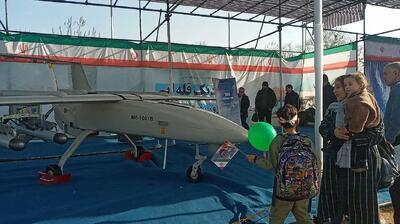  نمایش پهپادهای ایرانی در راهپیمایی ۲۲ بهمن