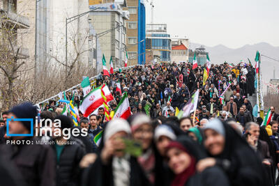  تصویری از بانوی موتورسوار در راهپیمایی امروز