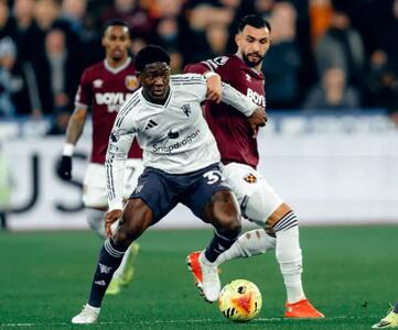  منچستریونایتد در وقت‌های اضافه از شکست فرار کرد