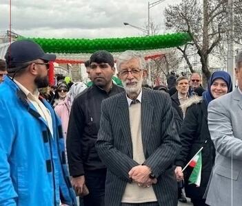  حضور حداد عادل در راهپیمایی ۲۲ بهمن