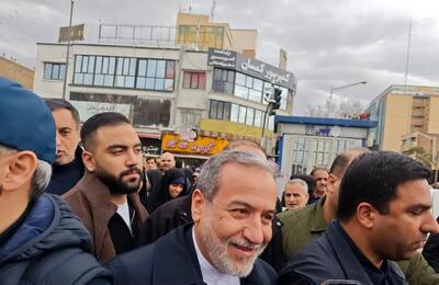  حضور امروز مردم ما را پشت میز مذاکره حمایت و تقویت می‌کند