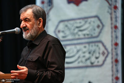  محسن رضایی: در جنگ ۱۲ روزه، ترامپ با عراقچی تماس گرفت، عراقچی هم به فرمانده سپاه اعلام کرد که آمریکا خواهان آتش‌بس است؛ سپس به فرمانده هوا فضای سپاه دستور شلیک موشک‌های آماده داده شد و پس از آن، در تماسی مجدد اعلام شد که ایران نیز آماده پذیرش آتش‌بس است