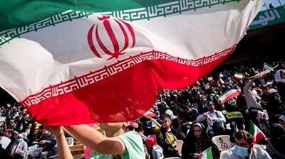  راهپیمایی سراسری مردم ایران در یوم‌الله ۲۲ بهمن آغاز شد