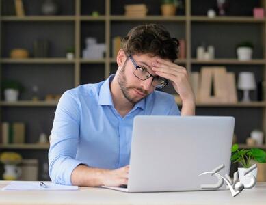  نشستن طولانی فقط کمردرد نمی‌آورد؛ این ۳ عارضه هم در کمین‌اند - مجله اینترنتی کولاک