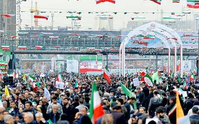  عکس/ حضور باشکوه تهرانی‌ها در راهپیمایی ۲۲ بهمن