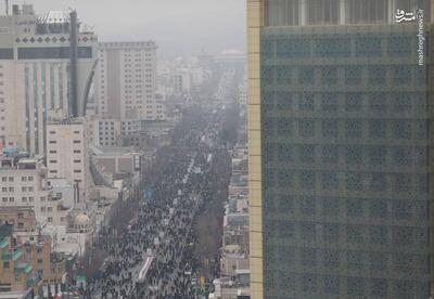  تصاویر هوایی از حضور اولیه مردم مشهد در راهپیمایی ۲۲ بهمن