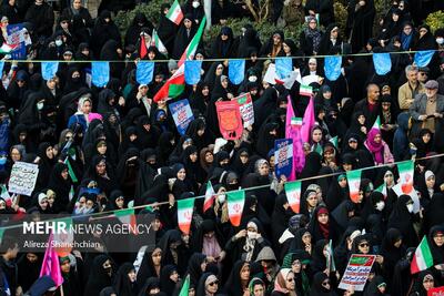  گزارش میدانی خبرنگار مهر از ۲۲ بهمن تماشایی در رشت