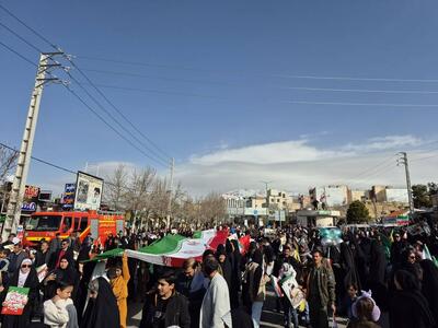  طنین شعار مرگ بر آمریکا و مرگ بر اسرائیل در راهپیمایی ۲۲ بهمن یاسوج