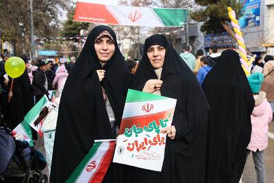  حضور حماسی مردم شهرستان علی آباد کتول در راهپیمایی روز ۲۲ بهمن