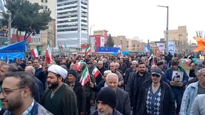 حضور پرشور مردم فردیس در راهپیمایی ۲۲ بهمن