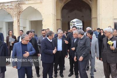  بازدید وزیر میراث فرهنگی از کاروان شاه عباسی سمنان