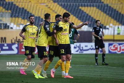  اعلام ترکیب ابتدایی سپاهان مقابل الاهلی - پارس فوتبال