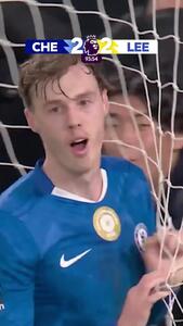  ویدئو: مرد یخی توپ را در دهانه دروازه به آسمان فرستاد - پارس فوتبال