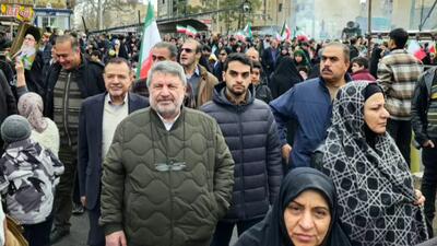  عهد مردم با انقلاب چنان استوار است که فشار دشمنان و مشکلات اقتصادی نمی‌تواند آن را تضعیف کند