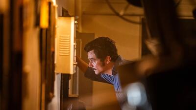  نقد فیلم «مامور مخفی» (The Secret Agent)؛ وقتی گذشته پا می‌شود