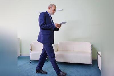  لاریجانی مسقط را به مقصد دوحه ترک کرد