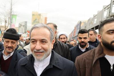  عراقچی در راهپیمایی ۲۲ بهمن: این حضور رمز قدرت و اقتدار ایران است + فیلم