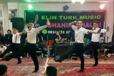  آواز شاد؛ پایکوبی اصیل و زیبای آذری 3 تا نوجوون پرانرژی که همرو میخکوب کرده به زمین