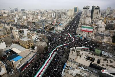  نیویورک‌تایمز، راهپیمایی ۲۲ بهمن را «نمایش ایستادگی» توصیف کرد