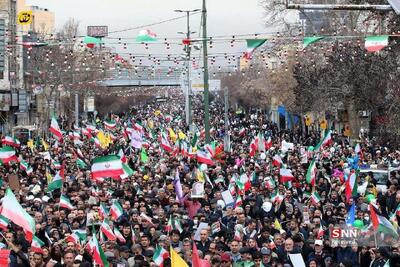  طوفان مردمان خطه کویر در جشن سالگرد پیروزی انقلاب / بهمن در خراسان جنوبی دوباره تماشایی شد+فیلم