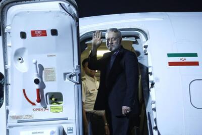  علی لاریجانی دوحه را به مقصد ایران ترک کرد