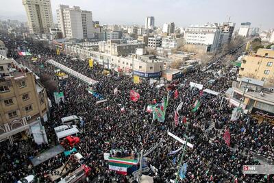  آسوشیتدپرس: ایرانی‌ها باوجود فشار آمریکا جشن انقلاب را برگزار کردند