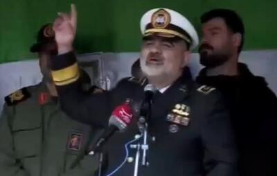  نخواهیم گذاشت دشمن قدمی به جلو بگذارد