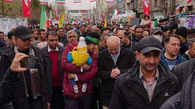  حضور رئیس مجلس شورای اسلامی ایران در راهپیمایی 22 بهمن