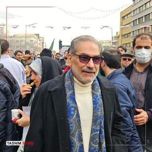  حضور دریابان شمخانی در راهپیمایی‌ ۲۲ بهمن تهران