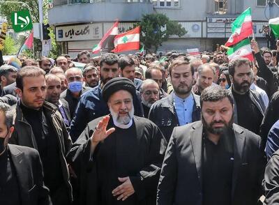  آخرین حضور آیت‌الله رئیسی در راهپیمایی یوم الله