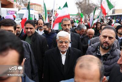  حضور معاون اول رئیس‌جمهور در راهپیمایی ۲۲ بهمن