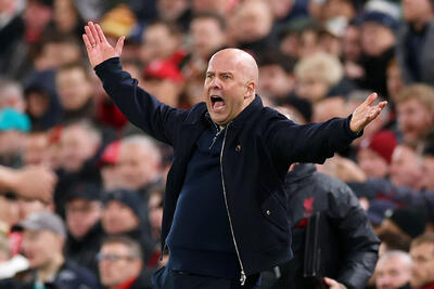  برنامه پخش زنده فوتبال امروز (22 بهمن 1404) + لینک پخش آنلاین