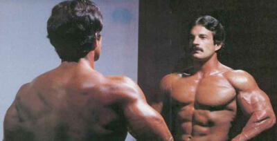  آشنایی با مایک منتزر، جان‌سخت مستر المپیا؛ از بازنشستگی اعتراضی تا عینیت‌گرایی و تمرینات شدید