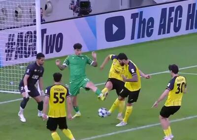  هیونگ جین مانع باخت سپاهان! (عکس)