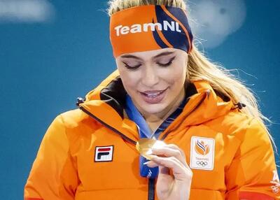  ملکه مسابقات زمستانی به طلا رسید